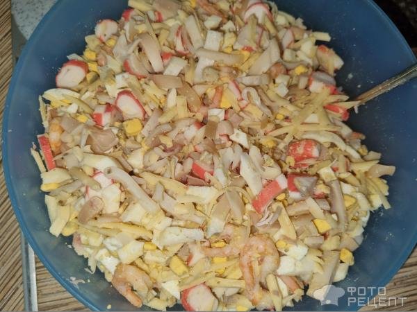 Рецепт: Салат Морской с креветками - С двумя видами икры Рецепт: Салат Морской с креветками - С двумя видами икры