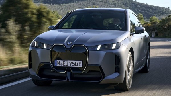 Немецкие премиум-марки в 2025 году: продолжение падения