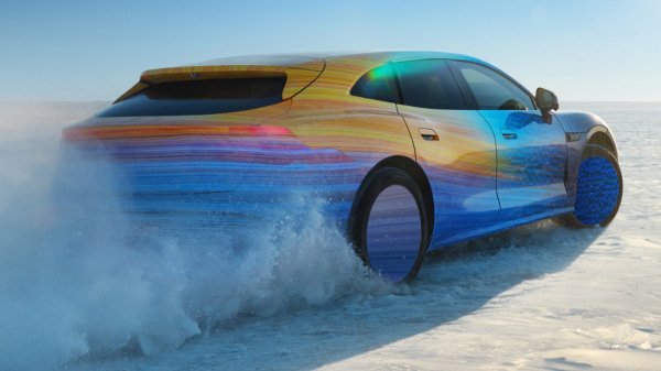 Huawei и GAC выпустят универсал под новой маркой Qijing Huawei и GAC выпустят универсал под новой маркой Qijing