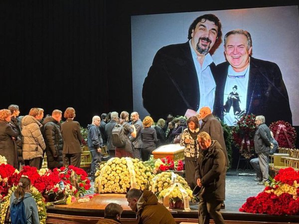 Сам бы сказал о своих похоронах: «Роскошно» — как прощались с Игорем Золотовицким