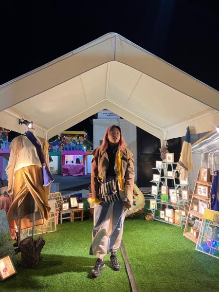 Тайная жизнь древнего шелка: в Пекина художница сохраняет традиции, работая с натуральным шелком