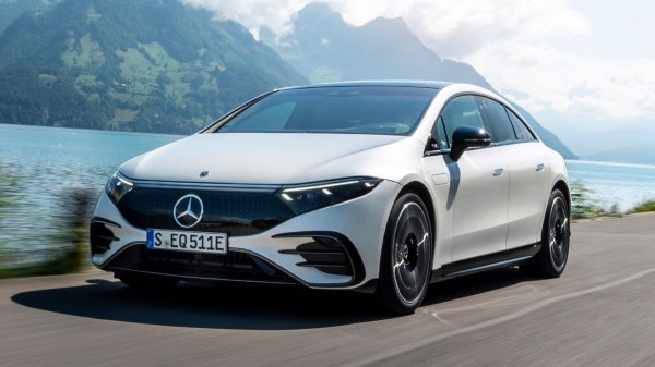 Mercedes-Benz: печальный годовой отчет и амбициозные планы