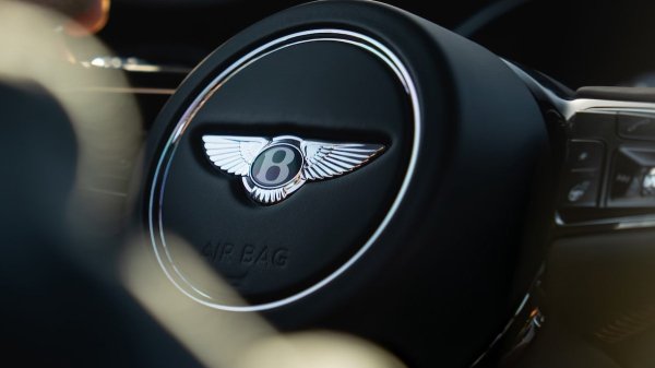 Представлены модификации Bentley Continental GT S и GTC S 