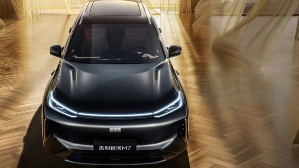 Показан экономичный гибридный кроссовер Geely Galaxy M7