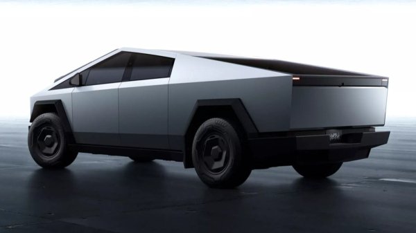 На фоне спада продаж представлен самый доступный пикап Tesla Cybertruck На фоне спада продаж представлен самый доступный пикап Tesla Cybertruck