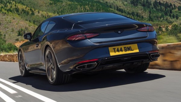 Представлены модификации Bentley Continental GT S и GTC S 