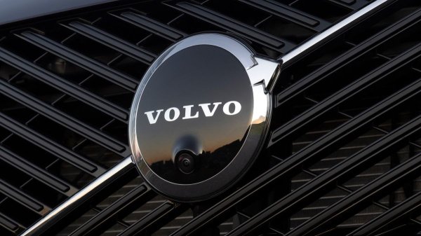 Компания Volvo ушла в минус из-за электромобилей