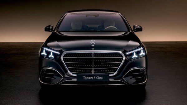 Обновленный Mercedes-Benz S-класса: еще больше технологий и звезд