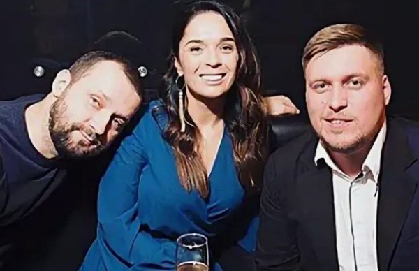 Руслан Белый посетовал на необходимость выступать на корпоративах Руслан Белый посетовал на необходимость выступать на корпоративах