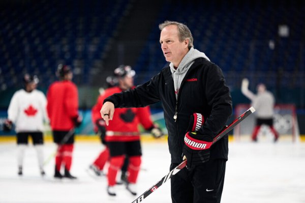 Чехия бросает вызов Канаде, Кросби и Макдэвид в деле: битва фаворитов в Милане