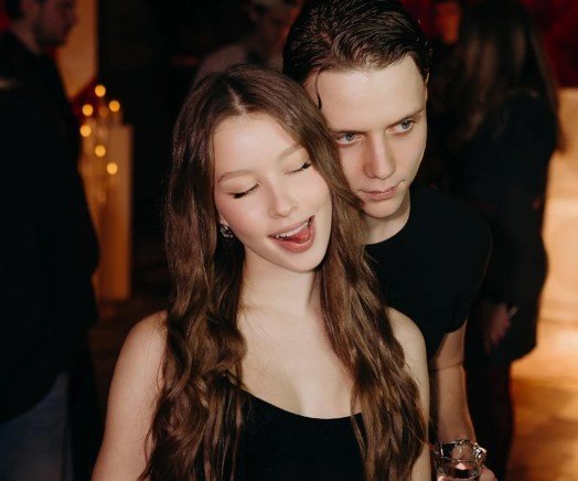 Анна Пересильд опровергла слухи о расставании с Ваней Дмитриенко