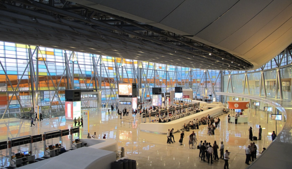 Турист узнал об отмене рейса из Еревана за четыре дня до вылета Турист узнал об отмене рейса из Еревана за четыре дня до вылета