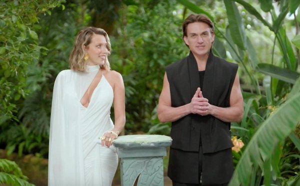 Регина Тодоренко снимала Топалова в судорогах Регина Тодоренко снимала Топалова в судорогах