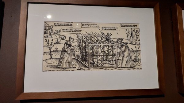 Вознесенский породнился с Тилем Уленшпигелем: неожиданная шутовская монография известного героя