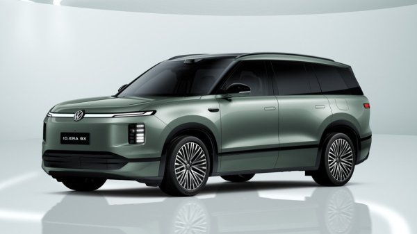 Показан салон флагманского кроссовера Volkswagen ID. ERA 9X