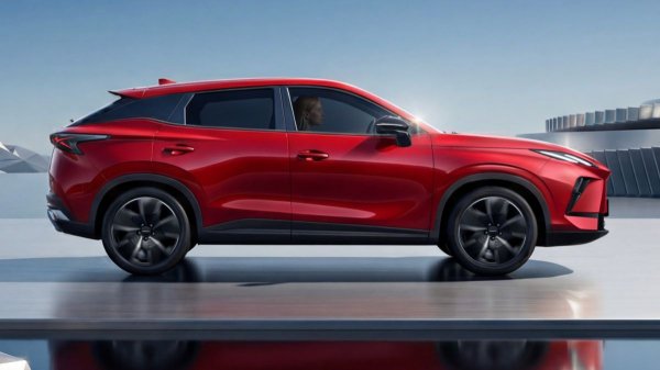 Обновленная Omoda C5 для России: комплектации и цены