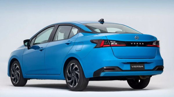 Новый седан Nissan Versa полностью рассекречен