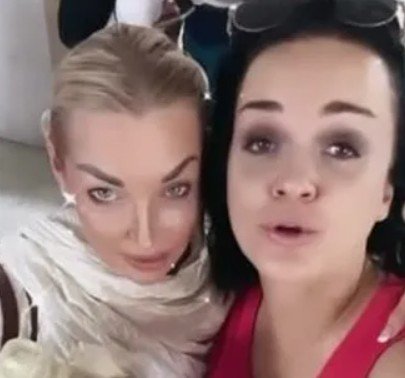 Анастасия Волочкова заступилась за певицу Славу