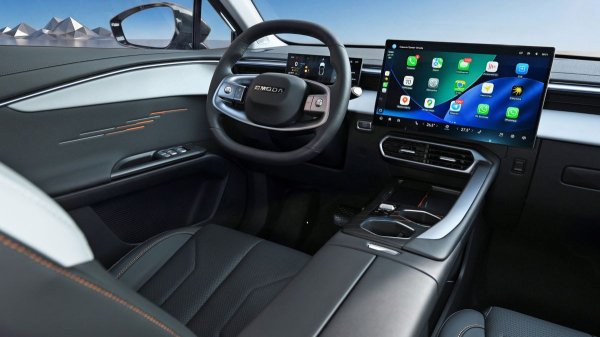 Обновленная Omoda C5 для России: комплектации и цены