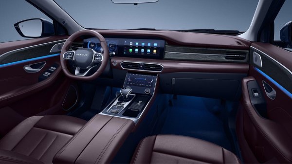 Jetour в России: сокращение гаммы и полный привод для X90 Plus Jetour в России: сокращение гаммы и полный привод для X90 Plus