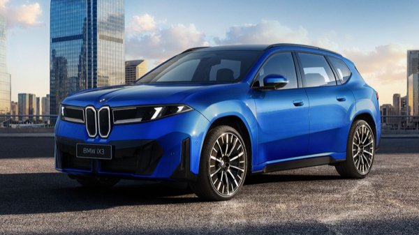 Удлиненный кроссовер BMW iX3: первые подробности Удлиненный кроссовер BMW iX3: первые подробности