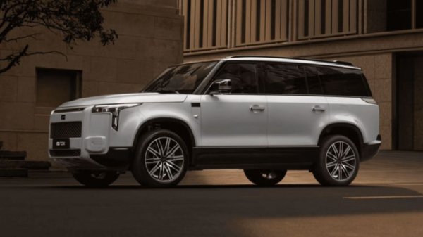 Кроссовер Rox Adamas для России: комплектации и цены