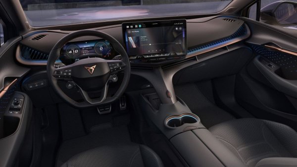 Паркетник Cupra Tavascan получил свою порцию доработок Паркетник Cupra Tavascan получил свою порцию доработок