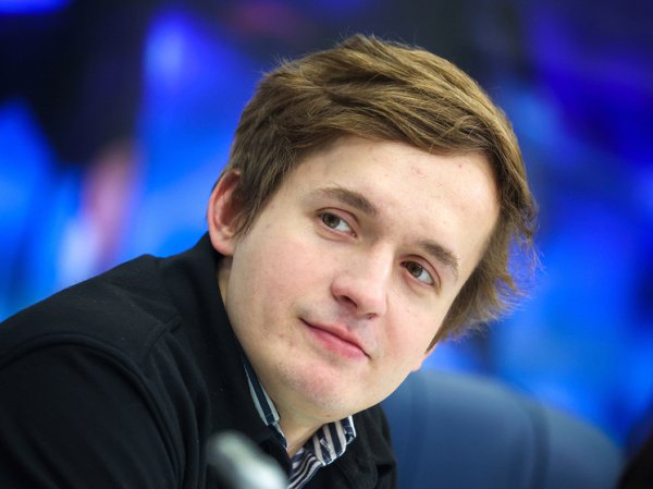 Дирижер Никифорчин поразил московских слушателей экспрессией и попыткой взлететь со сцены