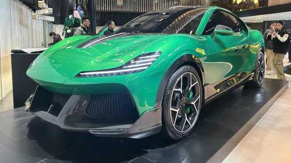 Концепт Dreame Nebula Next 01X бросил вызов Урусу