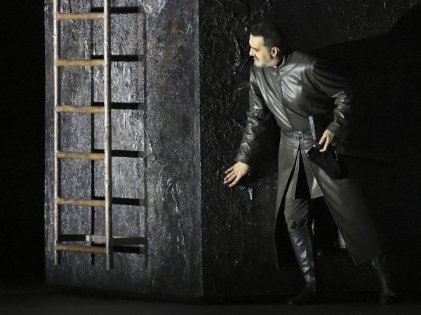 «Отелло» в Большом: итальянский взгляд на шекспировскую трагедию под управлением Гергиева