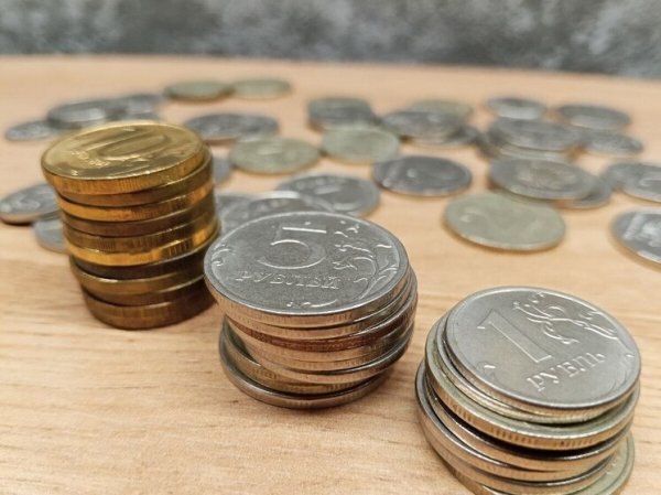 Средние зарплаты женщин смогут догнать мужские только через 134 года