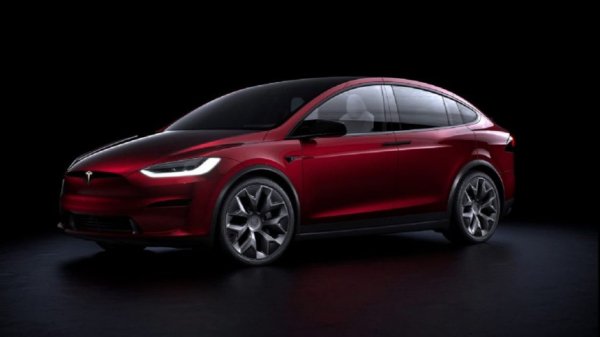 Tesla Model S и X все-таки обрели прощальную спецверсию Tesla Model S и X все-таки обрели прощальную спецверсию