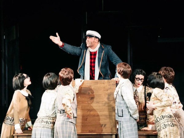 «12 стульев» привезли из Чебоксар