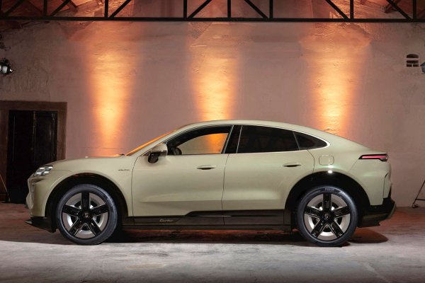  Представлен купеобразный Porsche Cayenne Electric