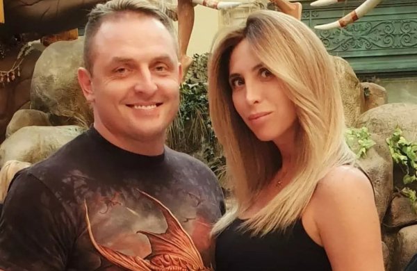 Старшая дочь Аскольда Запашная так и не простила ему измены маме Старшая дочь Аскольда Запашная так и не простила ему измены маме