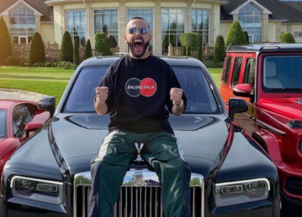 Блогер Гусейн Гасанов продал квартиру за&nbsp;печенье