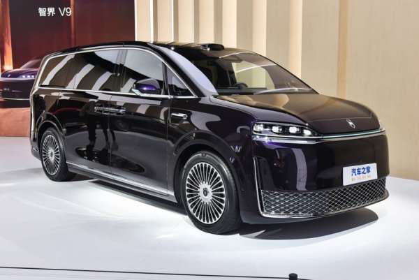 Luxeed готовится вывести на рынок свой первый минивэн Luxeed готовится вывести на рынок свой первый минивэн