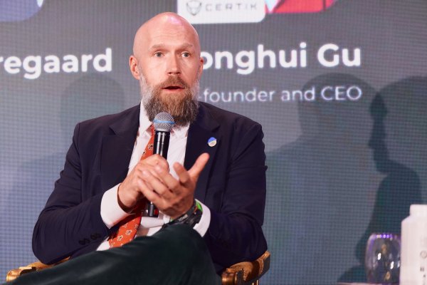 Адам Бэк прокомментировал слухи о Сатоши Накамото на конференции LONGITUDE в Париже