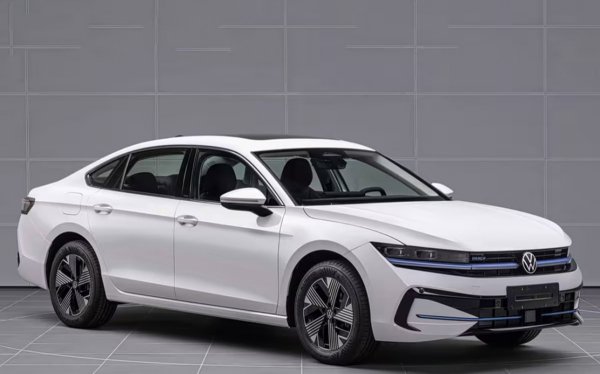 Новинки компании Volkswagen для Китая: недорогой Sagitar S и гибридный Magotan