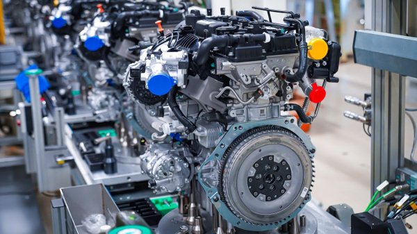 В Калуге начали сборку двигателей для моделей Tenet и Jeland