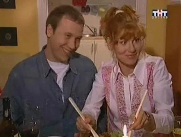 Звезда сериала "Саша+Маша" рассказала о влюбленности в коллегу Звезда сериала "Саша+Маша" рассказала о влюбленности в коллегу