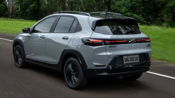 Новый Chevrolet Sonic стал компактным паркетником