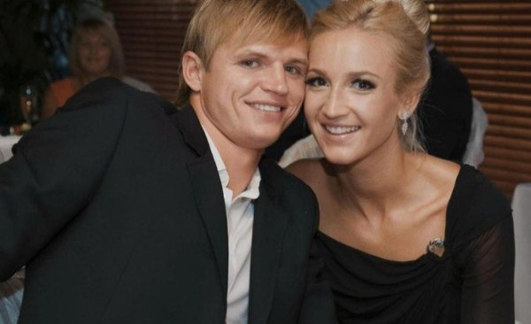 Дмитрий Тарасов объяснил свое поздравление сестре Ольги Бузовой с беременностью