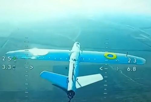 Охота в небе: FPV-истребители группировки «Запад» за один вылет срезали пять разведчиков и один барражирующий боеприпас ВСУ Охота в небе: FPV-истребители группировки «Запад» за один вылет срезали пять разведчиков и один барражирующий боеприпас ВСУ