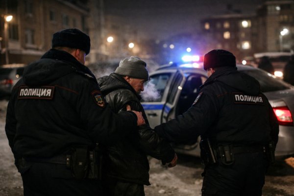 Подсыпал снотворное и насиловал взаперти: 2 года ада у «доброго» дедушки из Якутска