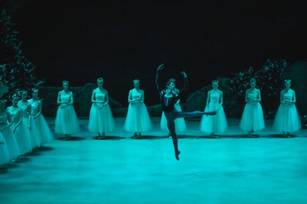 Роскошная «Жизель» к столетнему юбилею театра