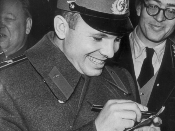 «Вспомнил во сне»: о чем умалчивала учитель Гагарина по-английскому