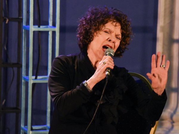 «Жаль, что не родили»: Миронов перед смертью сделал пророческое предсказание Голубкиной