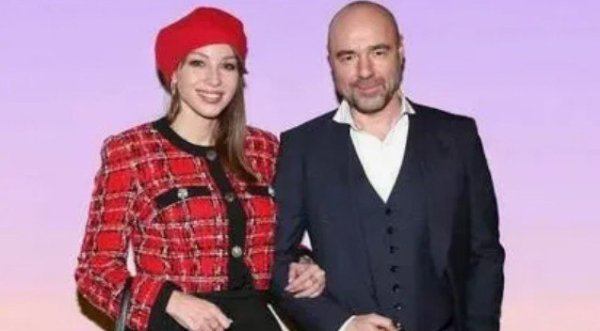 Елена Товстик испортила отдых с отцом своему же сыну