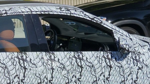 Новый Mercedes-Benz GLA замечен на испытаниях в США Новый Mercedes-Benz GLA замечен на испытаниях в США